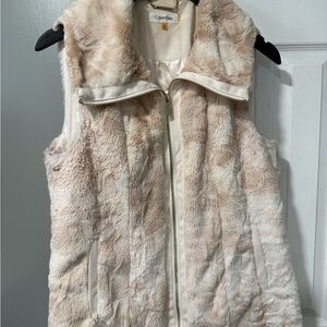 Calvin Klein Women's Plush Vest - Cream